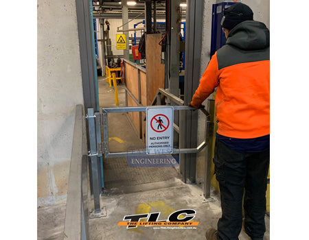 USG12 Safety Swing Gate