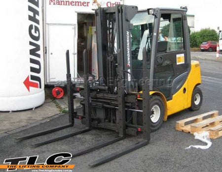 Double Pallet Handler